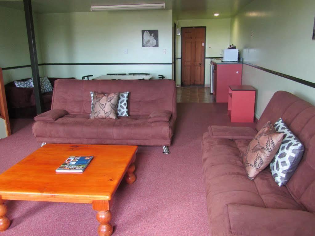 Pohutu Lodge Motel Rotorua Exterior photo